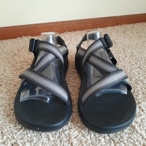 Chaco Z1 Adjustable Wide Strap Classic Sandals Split Gray Vibram Hiking Sandals - Picture 6 of 16